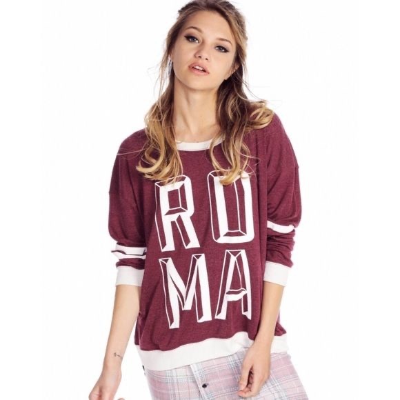 Wildfox Couture Oversized Roma Sweater in Bordeaux - Small - Picture 2 of 9
